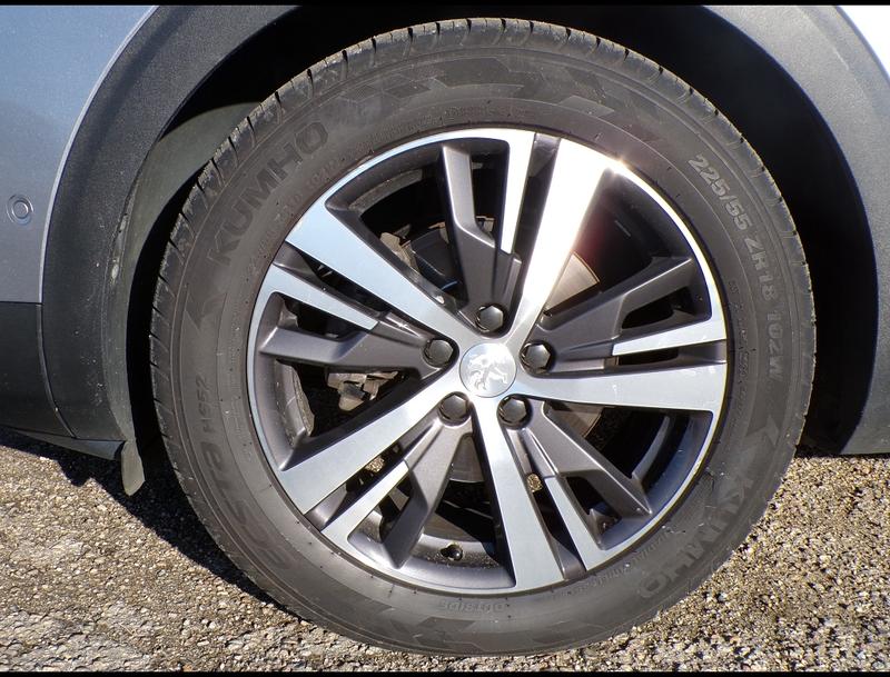 Peugeot 3008 Bhdi 130 Allure Eat8