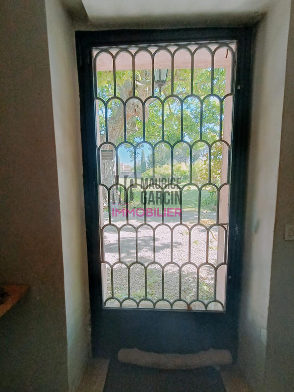 Mas - 380 m² - 10 pièces