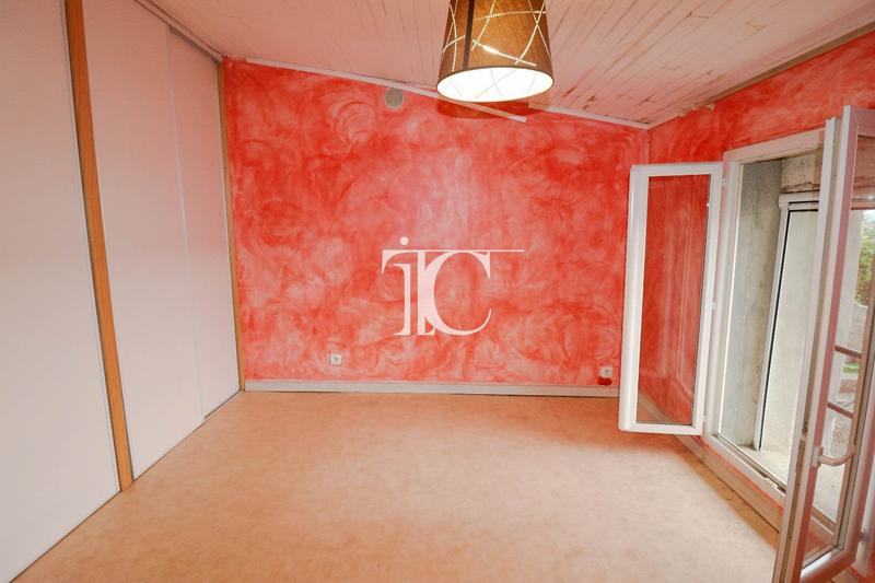 Maison - 180 m² - 7 pièces