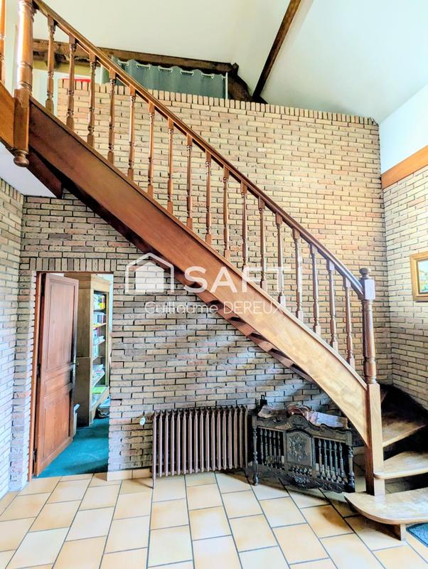 Maison - 234 m² - 8 pièces