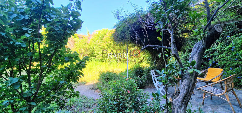 Maison - 308 m² - 13 pièces