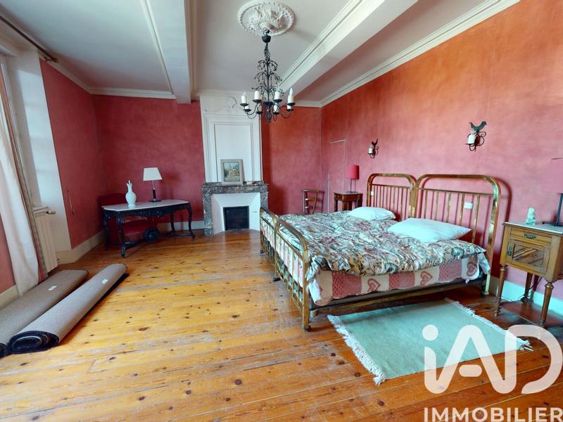 Maison - 401 m² - 16 pièces