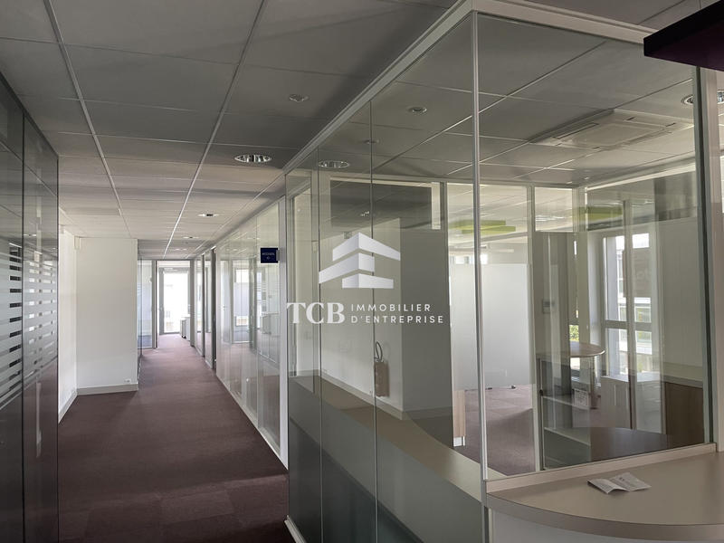 Bureau - 434 m²
