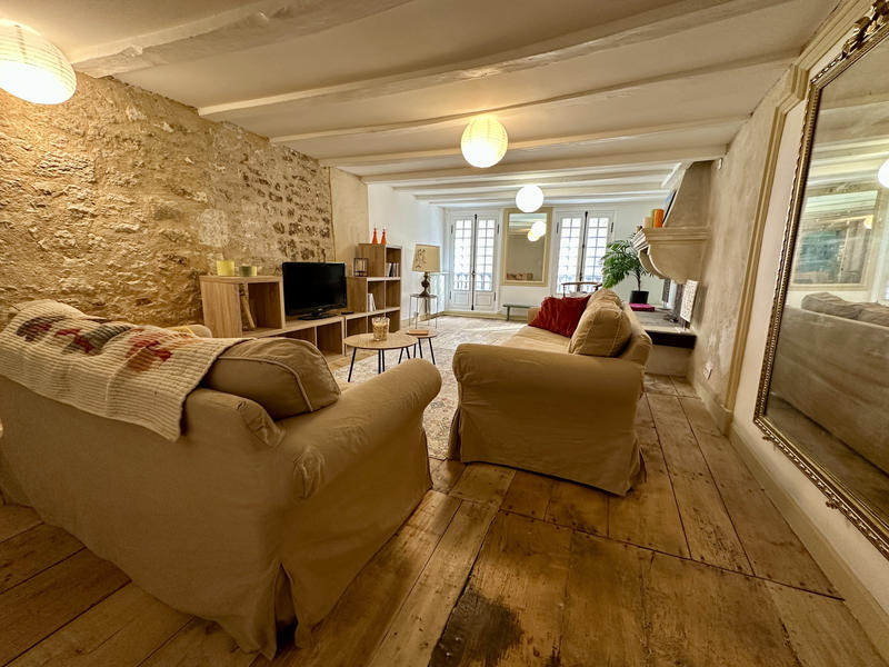 Maison - 223 m² - 9 pièces