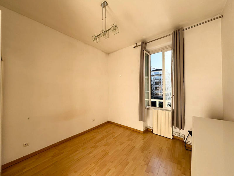 Appartement - 85 m² - 4 pièces