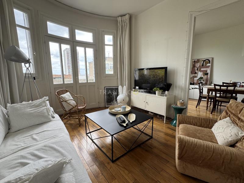 Appartement - 64 m² - 2 pièces