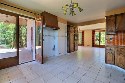 Maison - 196 m² - 7 pièces