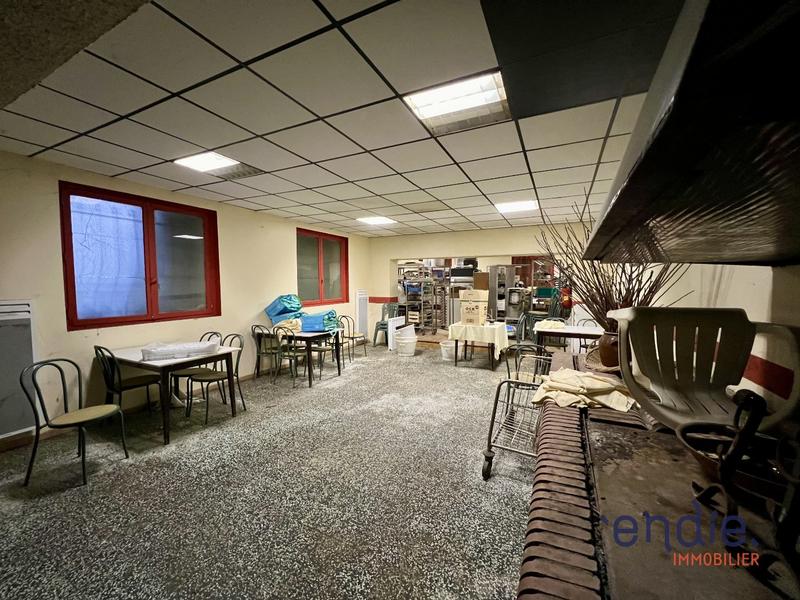 Maison - 266 m² - 6 pièces