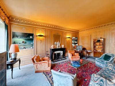 Appartement - 150 m² - 5 pièces