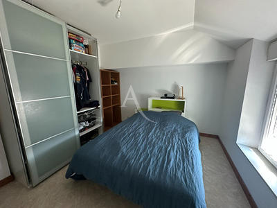 Maison - 257 m² - 12 pièces