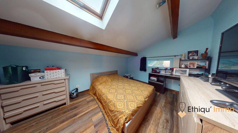 Maison - 165 m² - 8 pièces