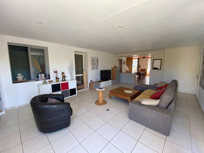 Maison - 148 m² - 8 pièces