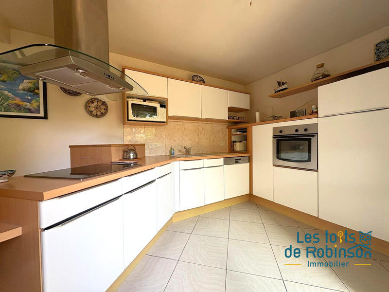 Maison - 121 m² - 7 pièces