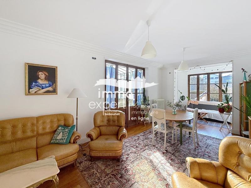 Maison de ville - 246 m² - 7 pièces