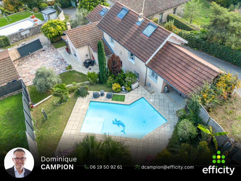 Maison - 197 m² - 7 pièces