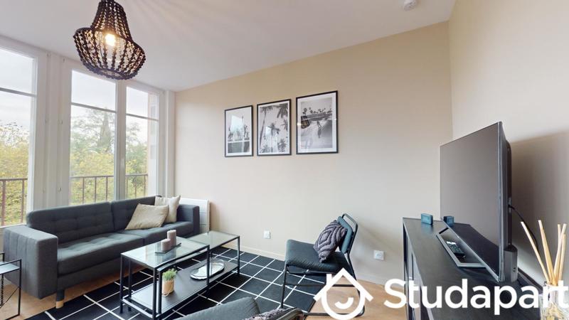 Chambre - 11 m² - 1 pièce