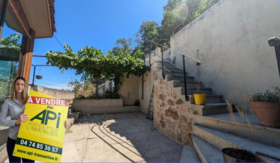 Maison en pierre - 93 m² - 5 pièces