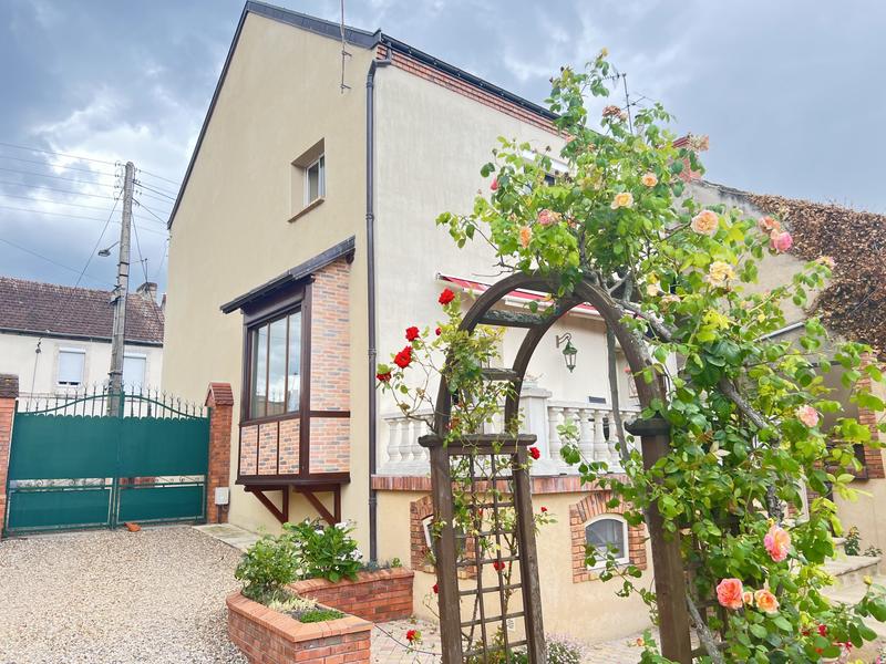 Maison - 130 m² - 4 pièces