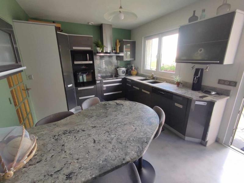 Maison - 169 m² - 8 pièces