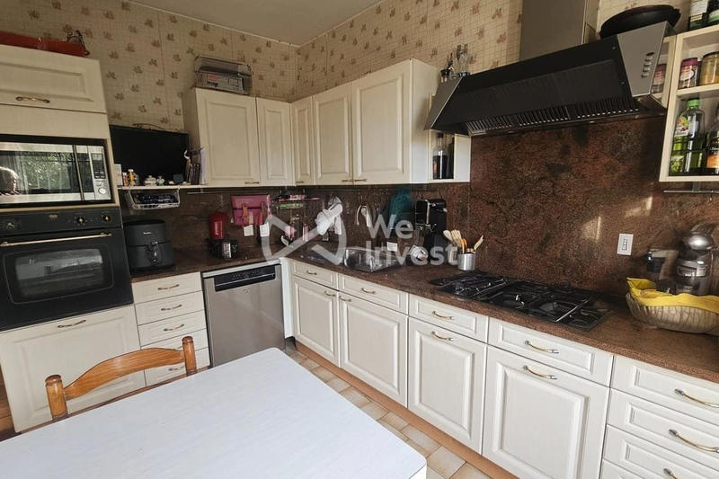 Maison - 161 m² - 7 pièces