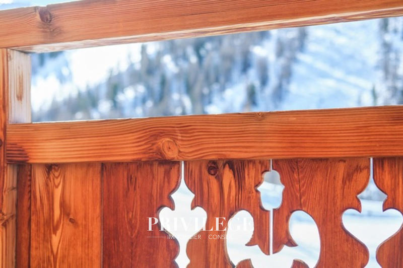 Châlet - 247 m² - 9 pièces