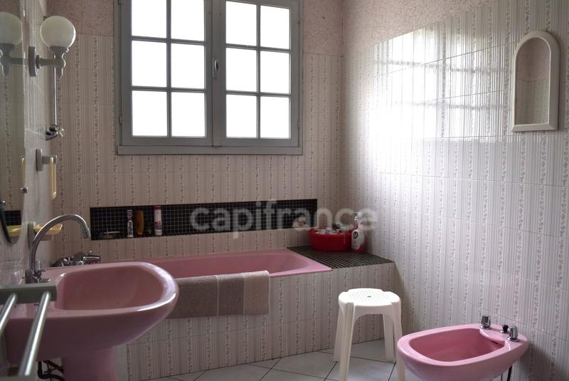 Maison - 120 m² - 10 pièces