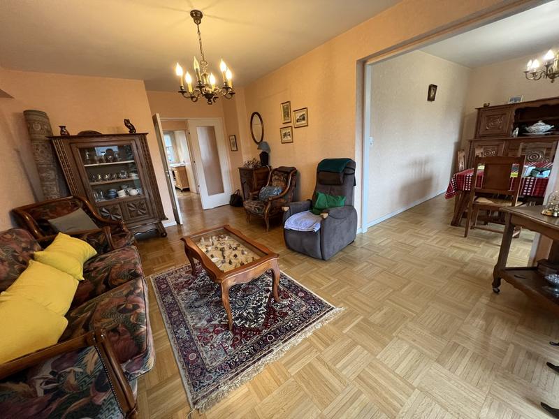 Appartement - 86 m² - 5 pièces