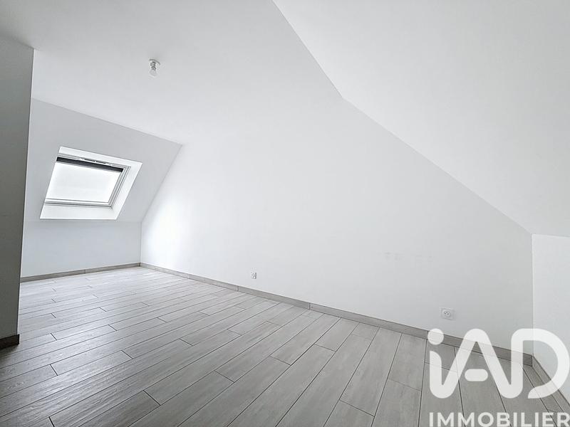 Maison - 93 m² - 4 pièces