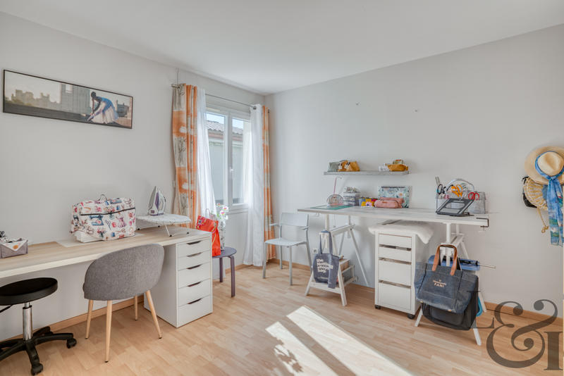 Maison - 190 m² - 8 pièces