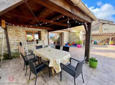 Maison de village - 180 m² - 7 pièces