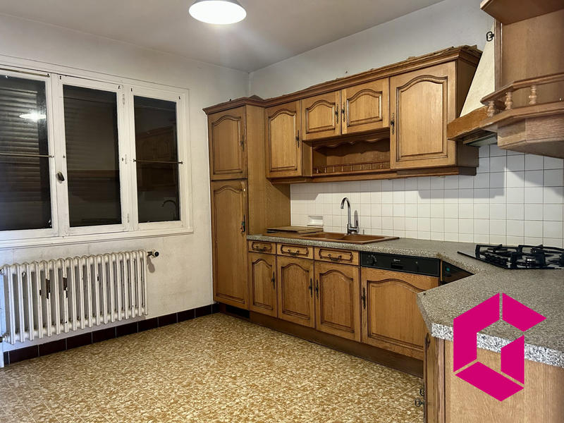 Maison - 121 m² - 5 pièces