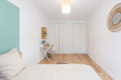 Chambre - 11 m² - 5 pièces