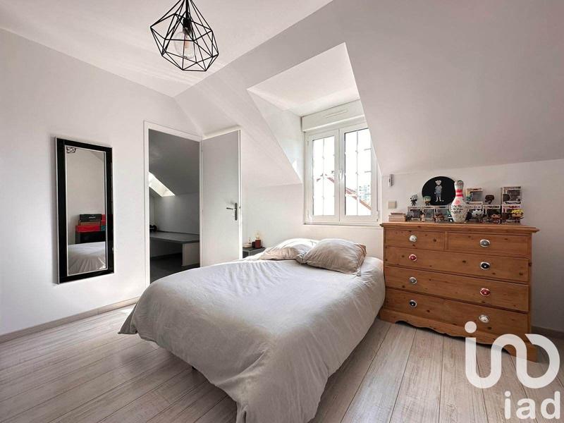 Maison - 200 m² - 7 pièces