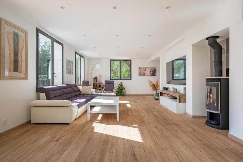 Maison - 170 m² - 5 pièces