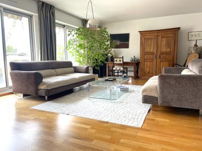 Appartement bourgeois - 135 m² - 5 pièces