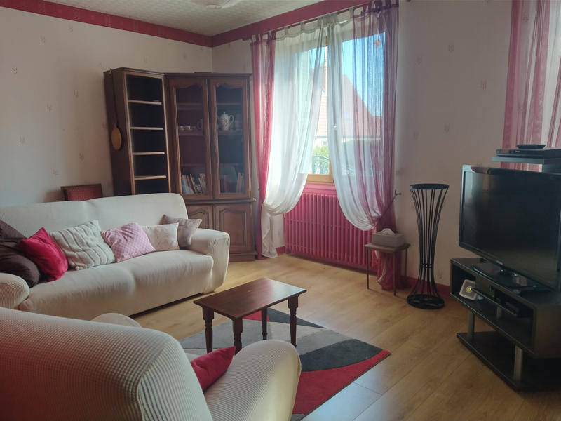 Maison - 90 m² - 5 pièces