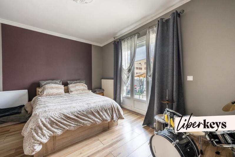 Local commercial - 362 m² - 7 pièces