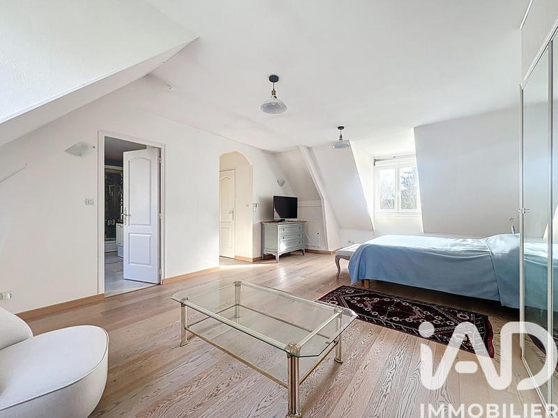 Maison - 165 m² - 6 pièces