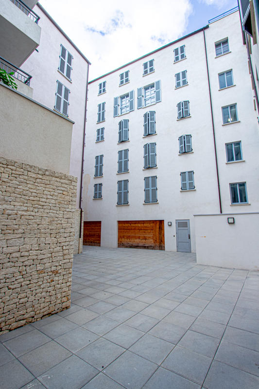 Appartement - 81 m² - 3 pièces