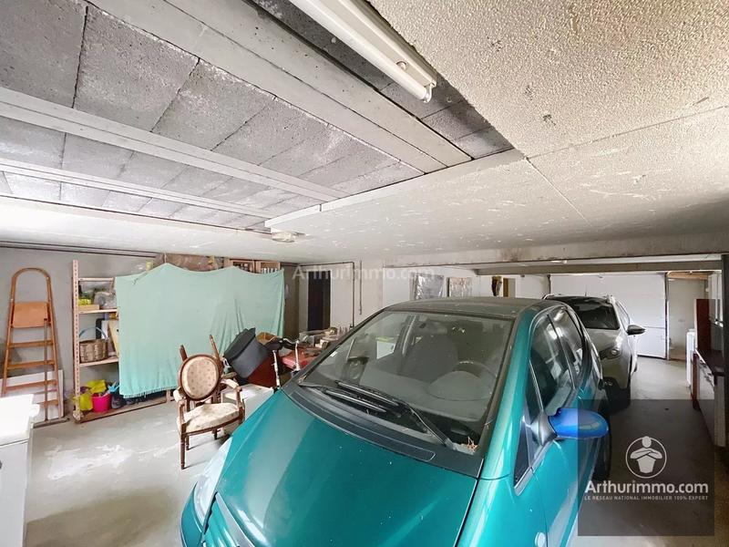 Maison - 254 m² - 9 pièces