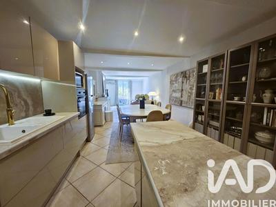 Appartement - 82 m² - 3 pièces