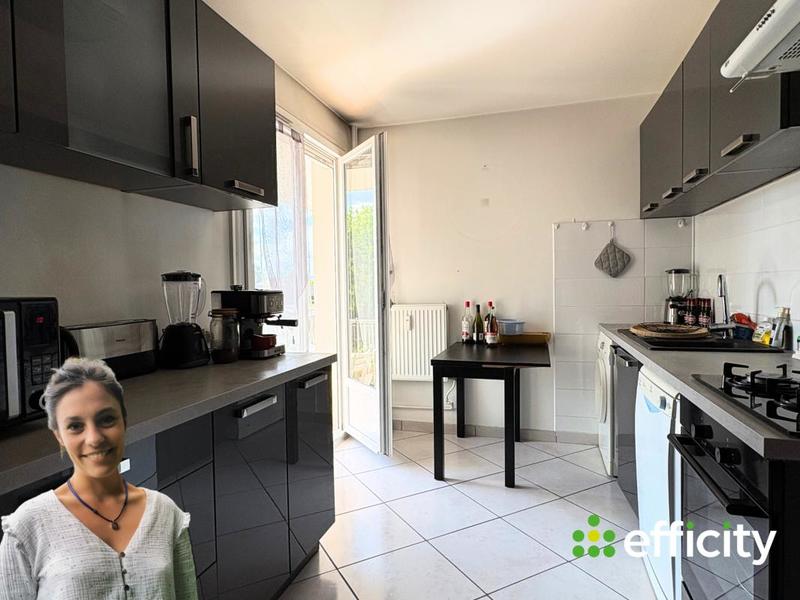 Appartement - 77 m² - 4 pièces