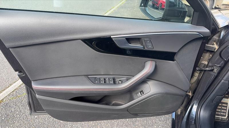 Audi A4 Avant 2.0 Tdi 150 s-Tronic7 s line