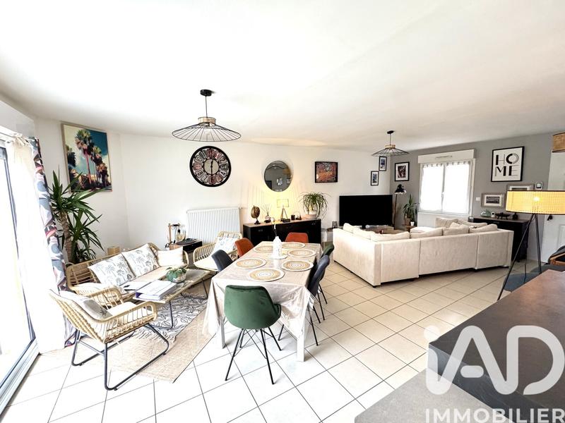 Maison - 90 m² - 4 pièces