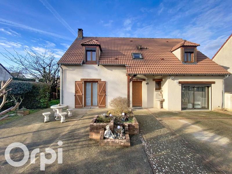 Maison - 168 m² - 8 pièces