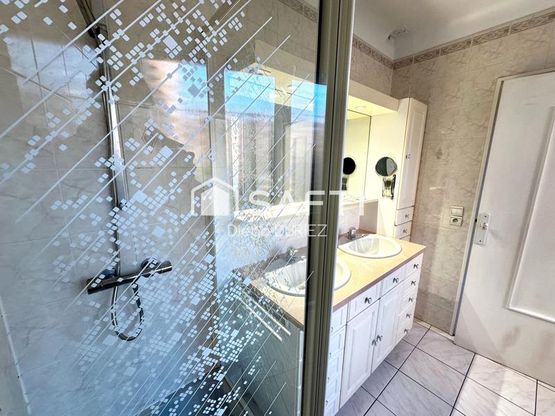 Maison - 145 m² - 8 pièces