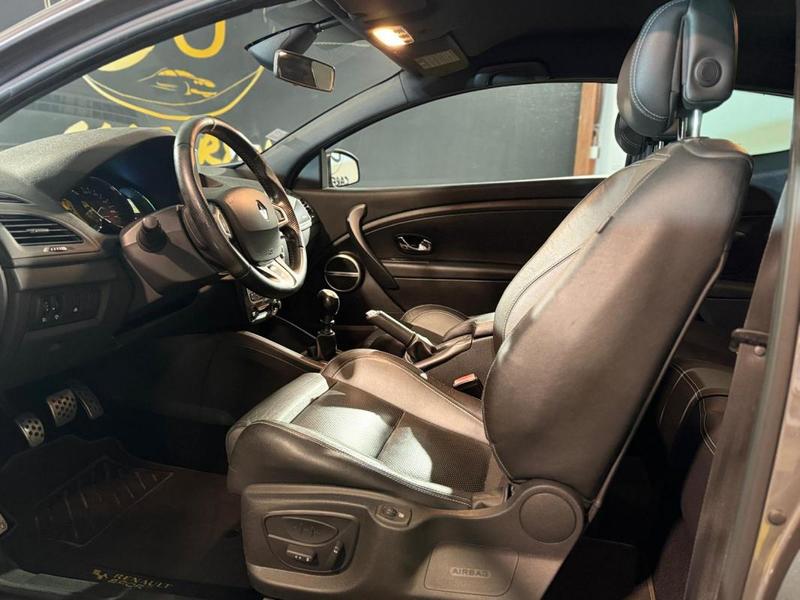 Renault Mégane 3 Rs Pack Luxe 2.0 Tce 16v 250ch Sièges chauffants électriques, Système son Bose, Radars de recul