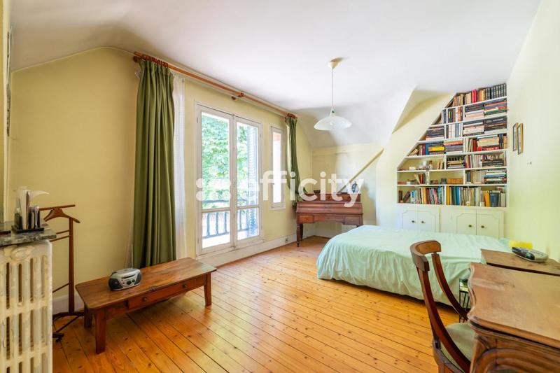 Maison - 115 m² - 6 pièces