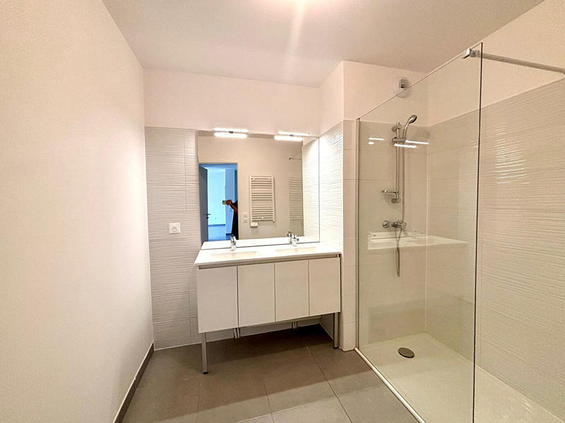 Appartement - 85 m² - 3 pièces