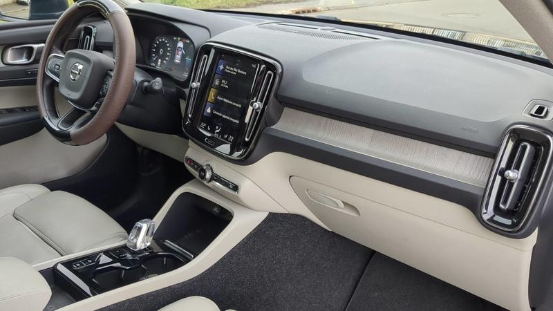 Volvo Xc40 1.5 Ti 261 Plug in Hybrid Dct7 Inscription Luxe - Automatique Toit ouvrant